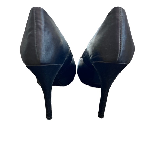 Nine West Lillyao Black Satin Rosette Peep Toe Slip On Stiletto Heel Size 7 - Picture 3 of 9